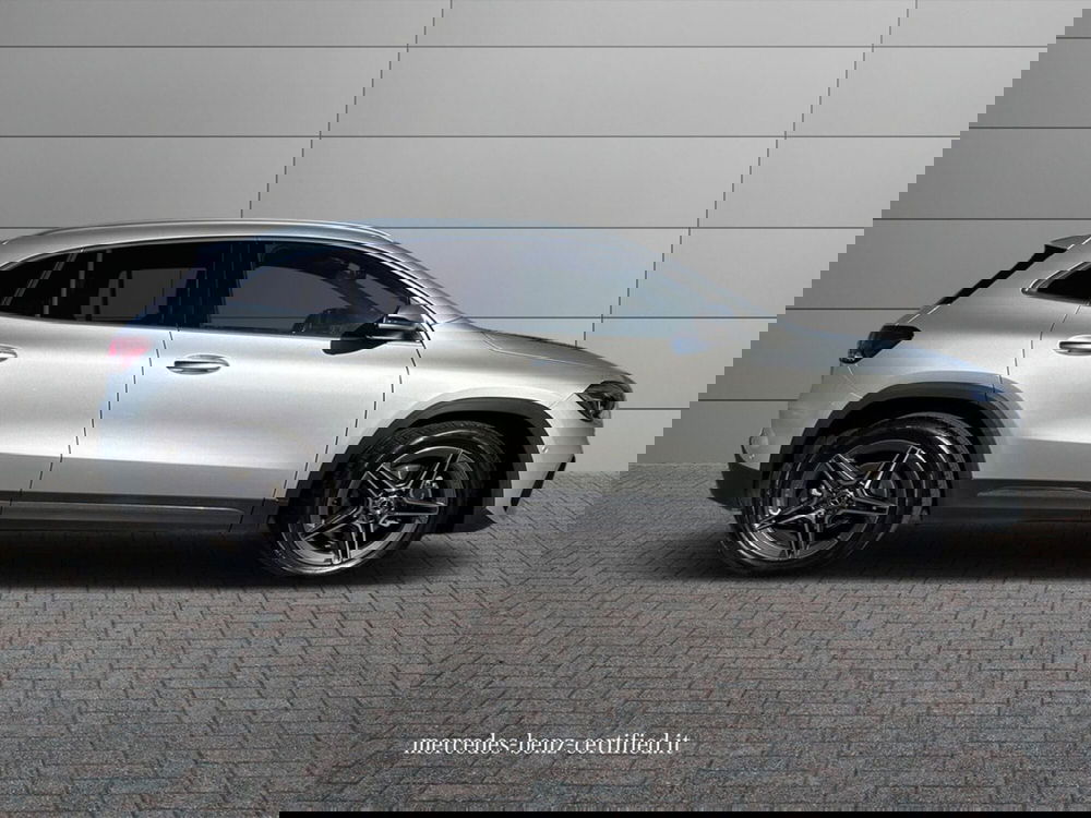 Mercedes-Benz GLA SUV usata a Bari (5)