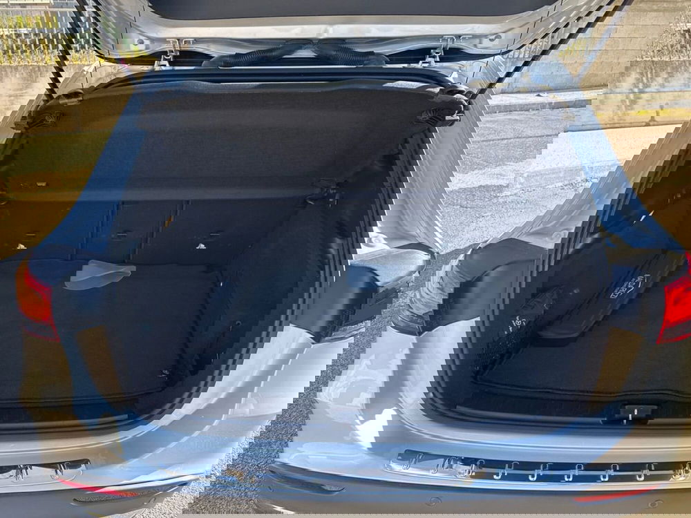 Mercedes-Benz GLA SUV usata a Bari (8)