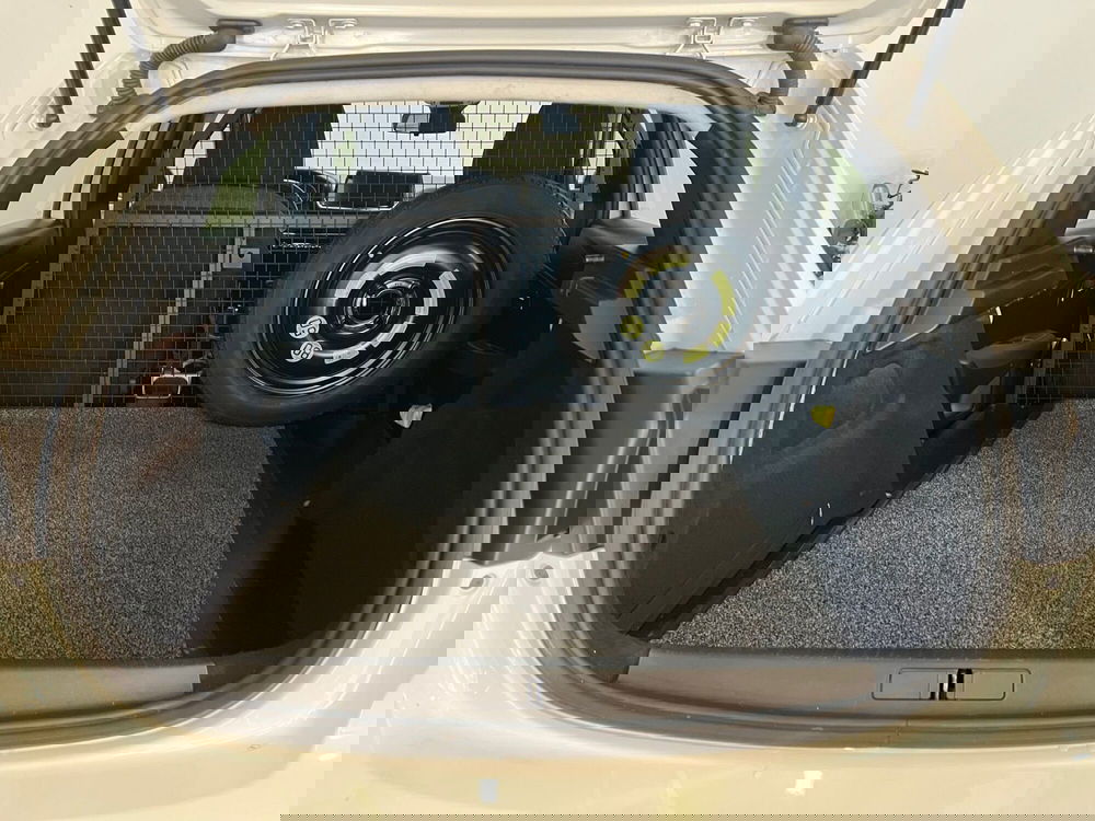 Peugeot 208 usata a Bari (10)