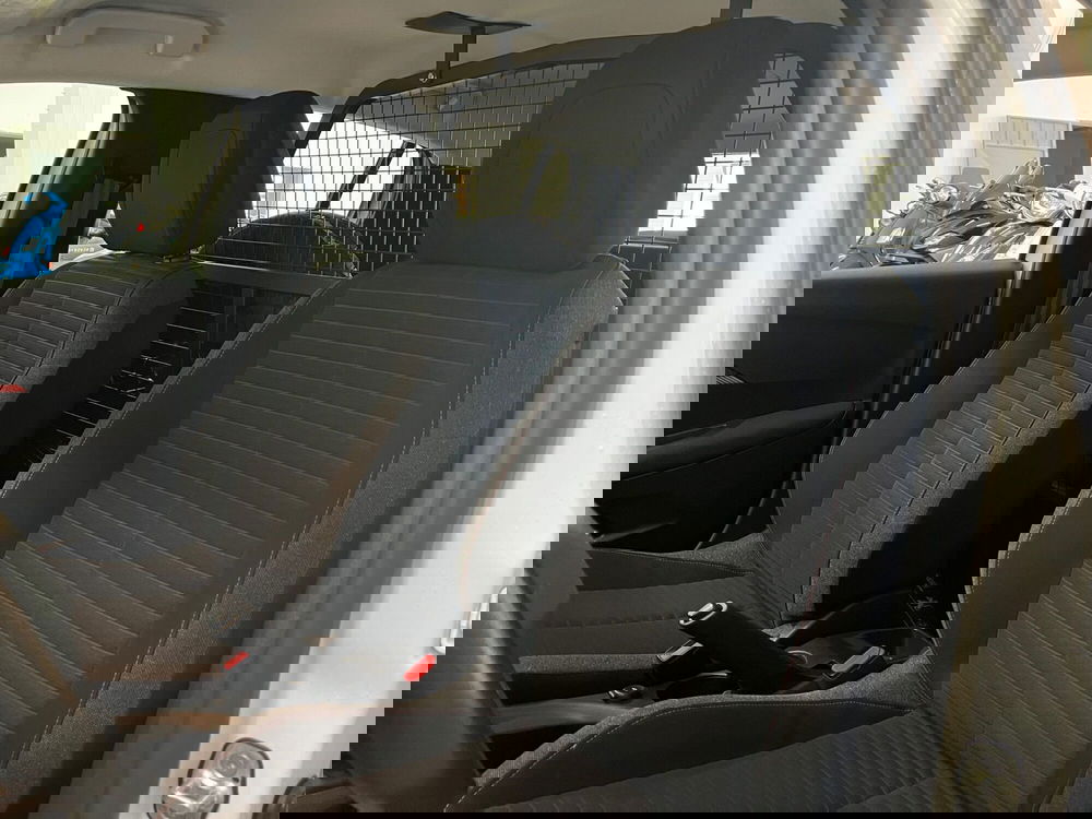 Peugeot 208 usata a Bari (14)