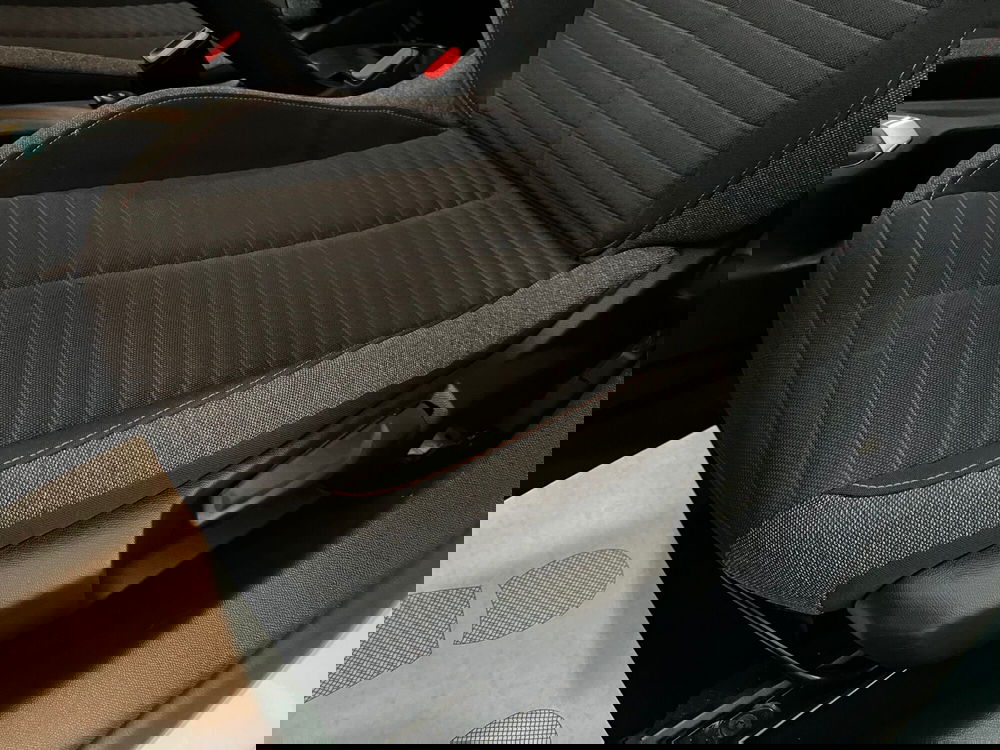 Peugeot 208 usata a Bari (15)