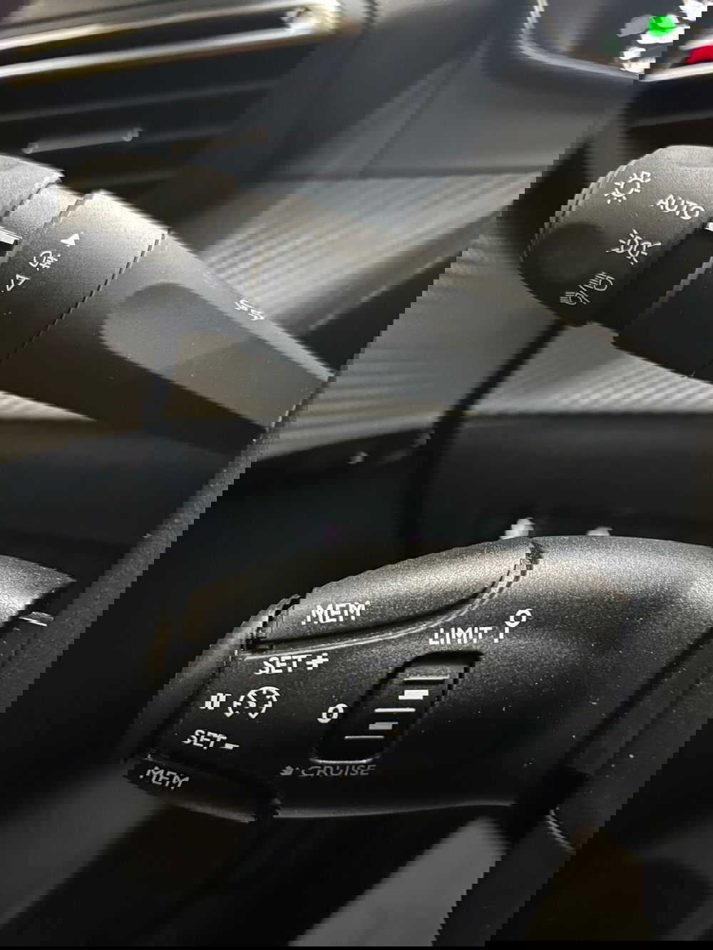 Peugeot 208 usata a Bari (20)