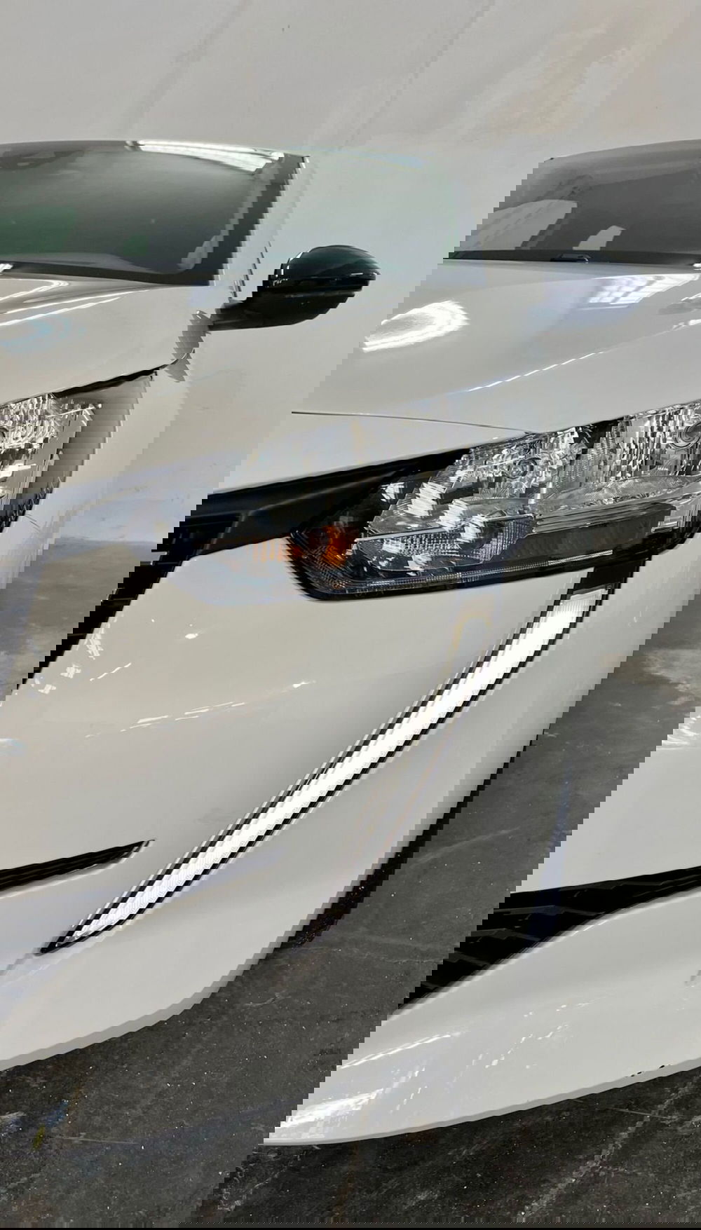 Peugeot 208 usata a Bari (5)