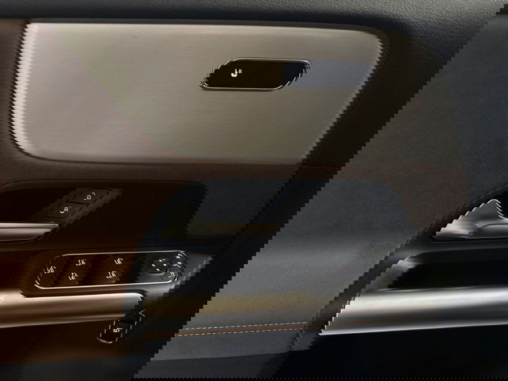 Mercedes-Benz GLA SUV nuova a Rimini (17)