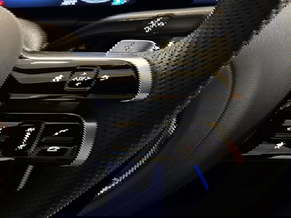 Mercedes-Benz GLA SUV nuova a Rimini (20)