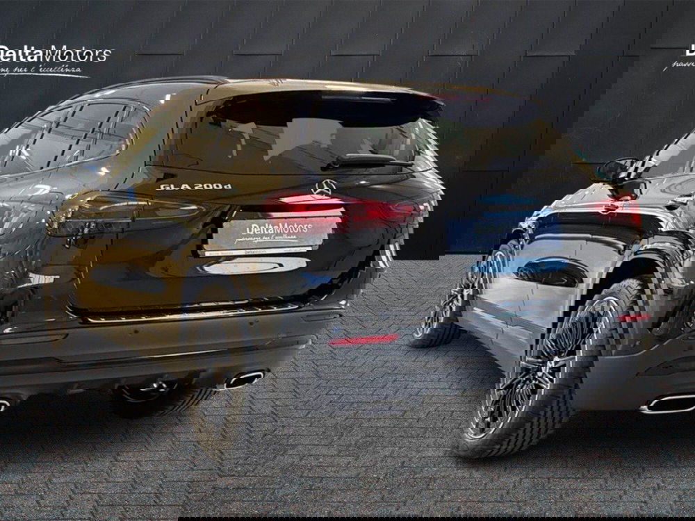 Mercedes-Benz GLA SUV nuova a Rimini (3)