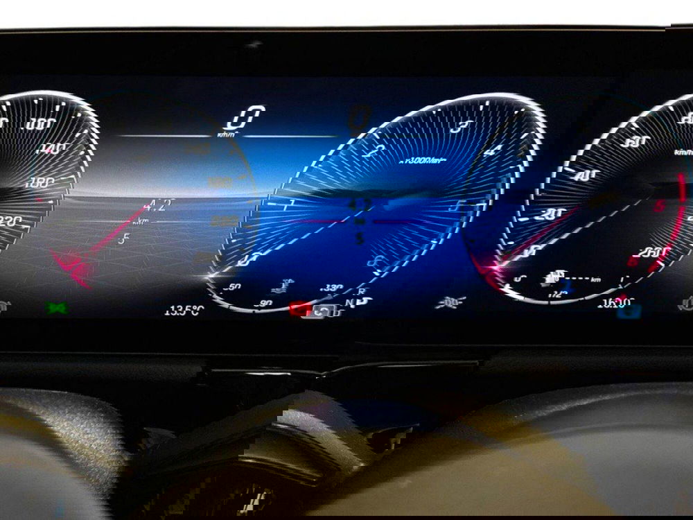 Mercedes-Benz GLA SUV nuova a Rimini (8)