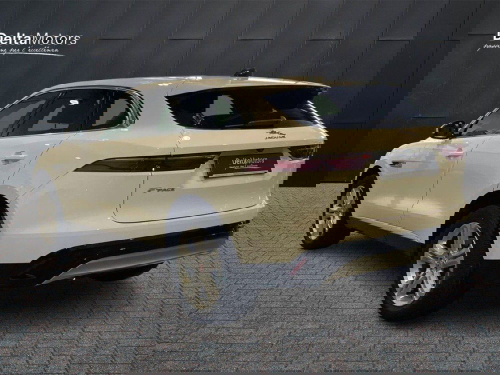Jaguar F-Pace usata a Macerata (5)