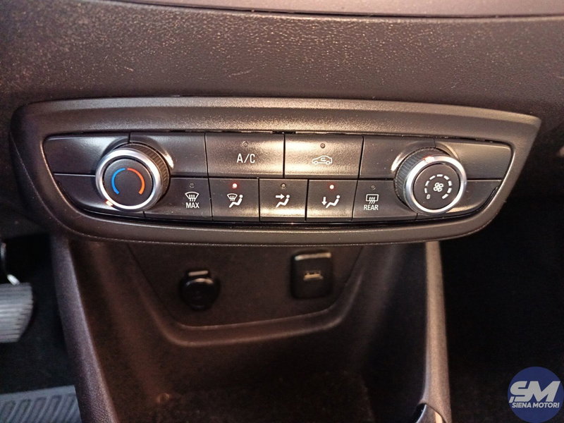 Opel Crossland usata a Siena (13)