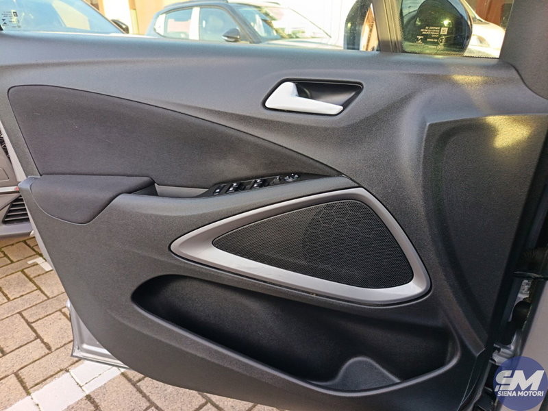 Opel Crossland usata a Siena (17)