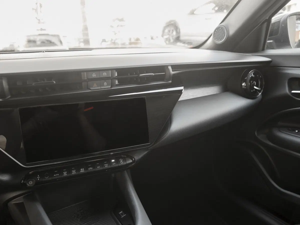 Alfa Romeo Junior nuova a Prato (10)