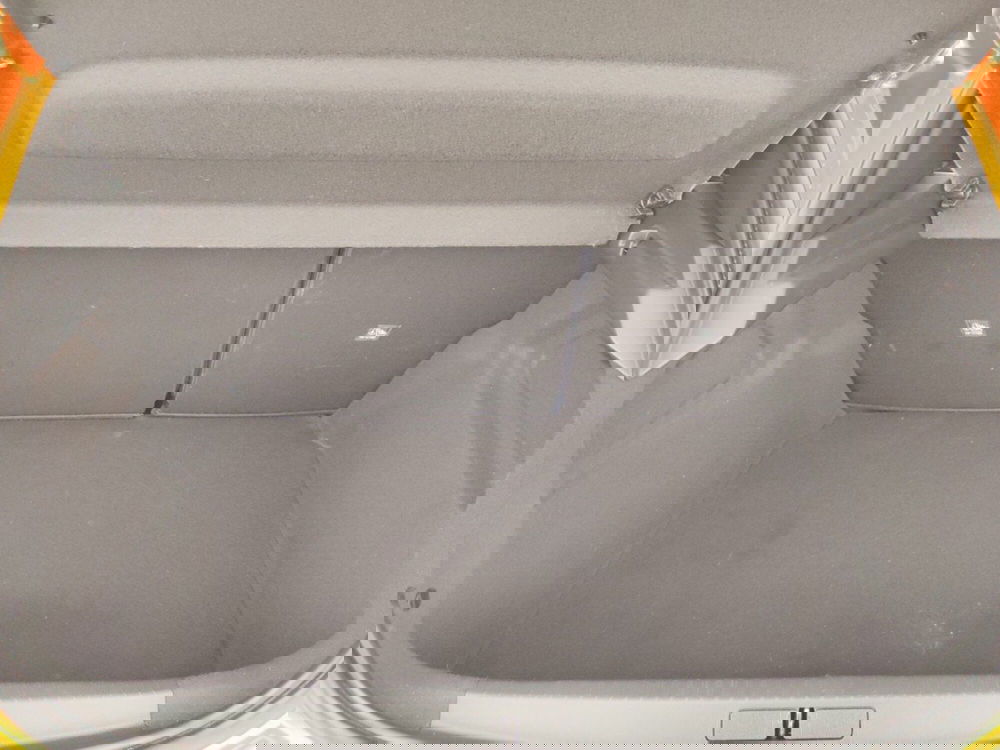 Opel Corsa usata a Massa-Carrara (16)