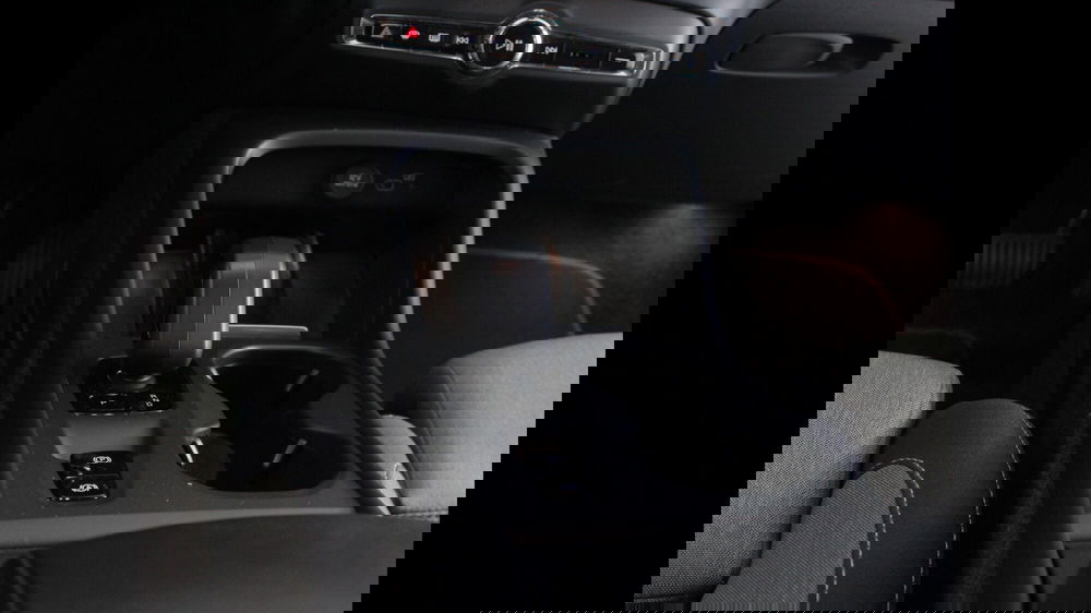 Volvo XC40 usata a Palermo (16)