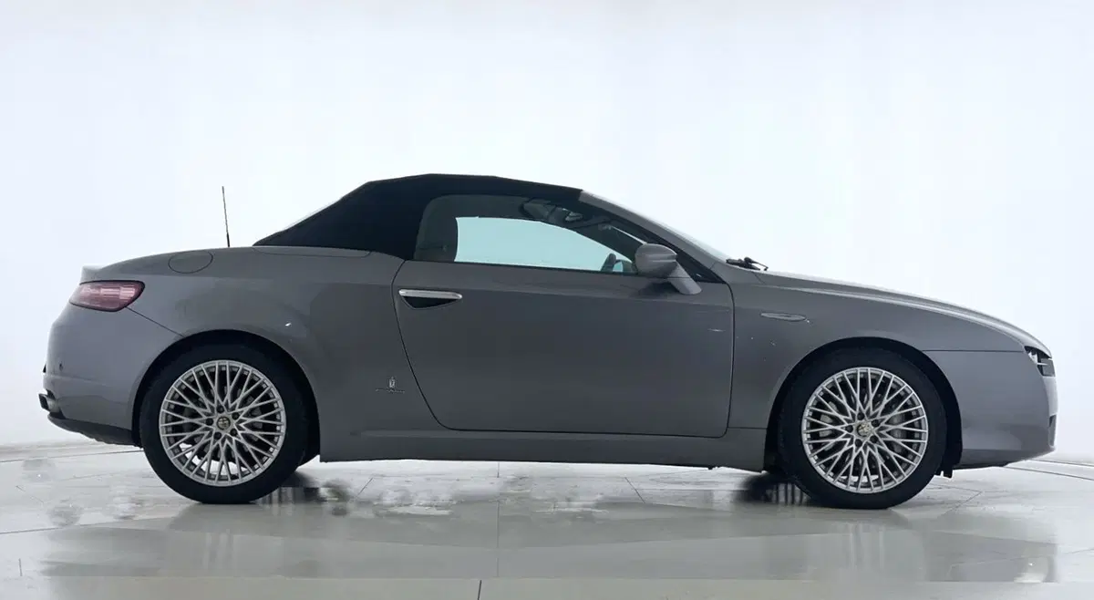 Alfa Romeo Spider usata a Perugia (7)