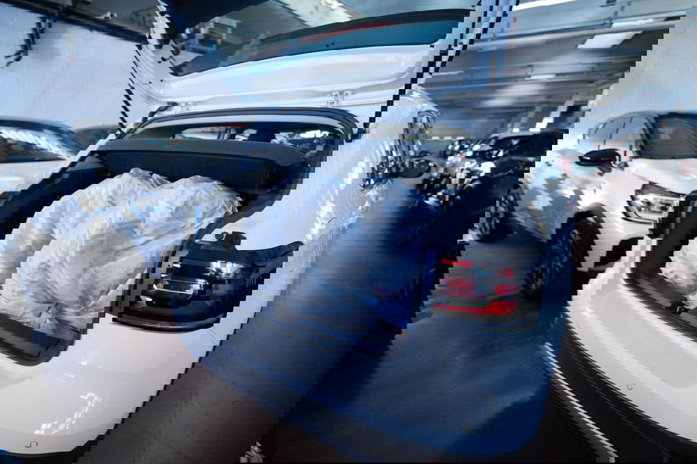 Volkswagen T-Cross usata a Torino (10)