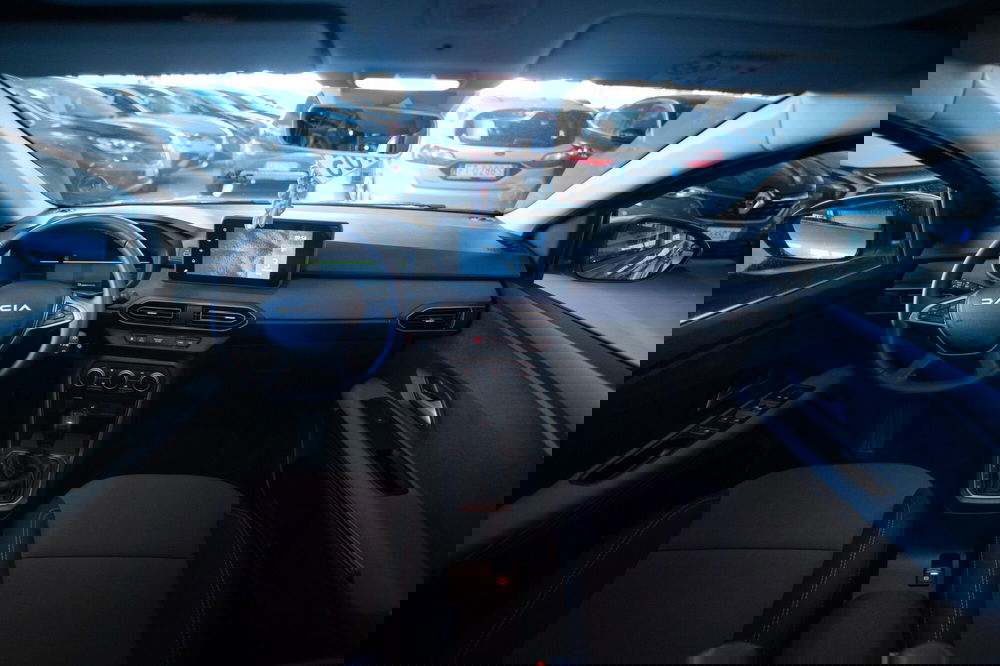 Dacia Jogger usata a Torino (8)