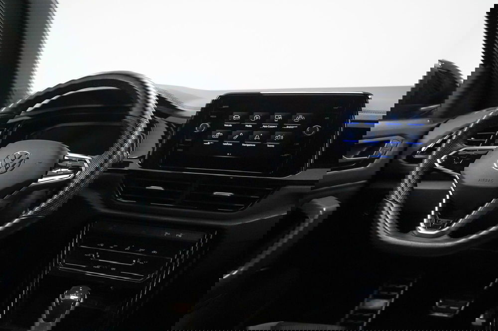 Volkswagen T-Roc usata a Varese (13)