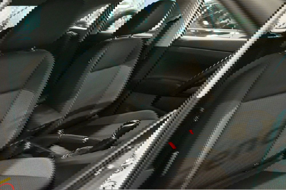 Volkswagen Taigo usata a Varese (5)