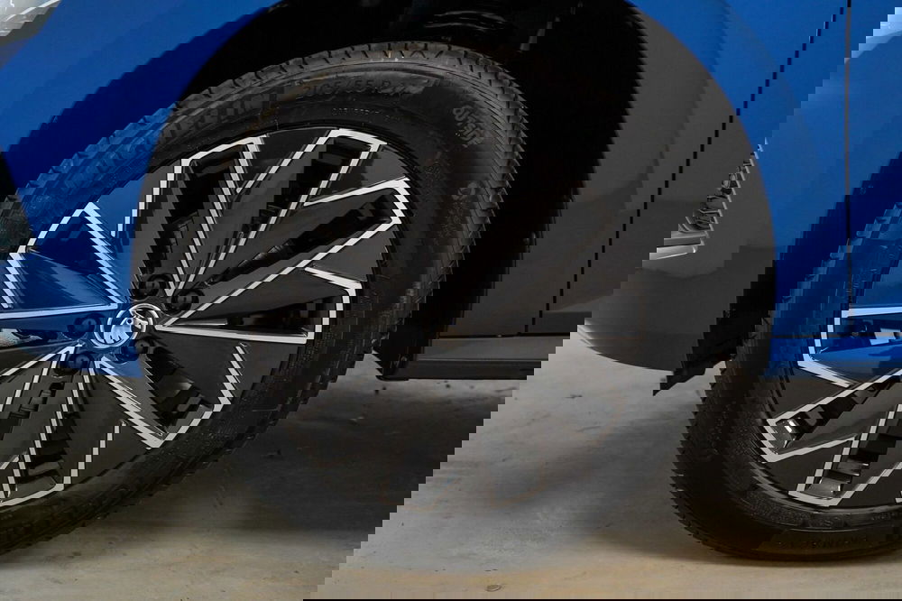 Skoda Kamiq nuova a Varese (7)