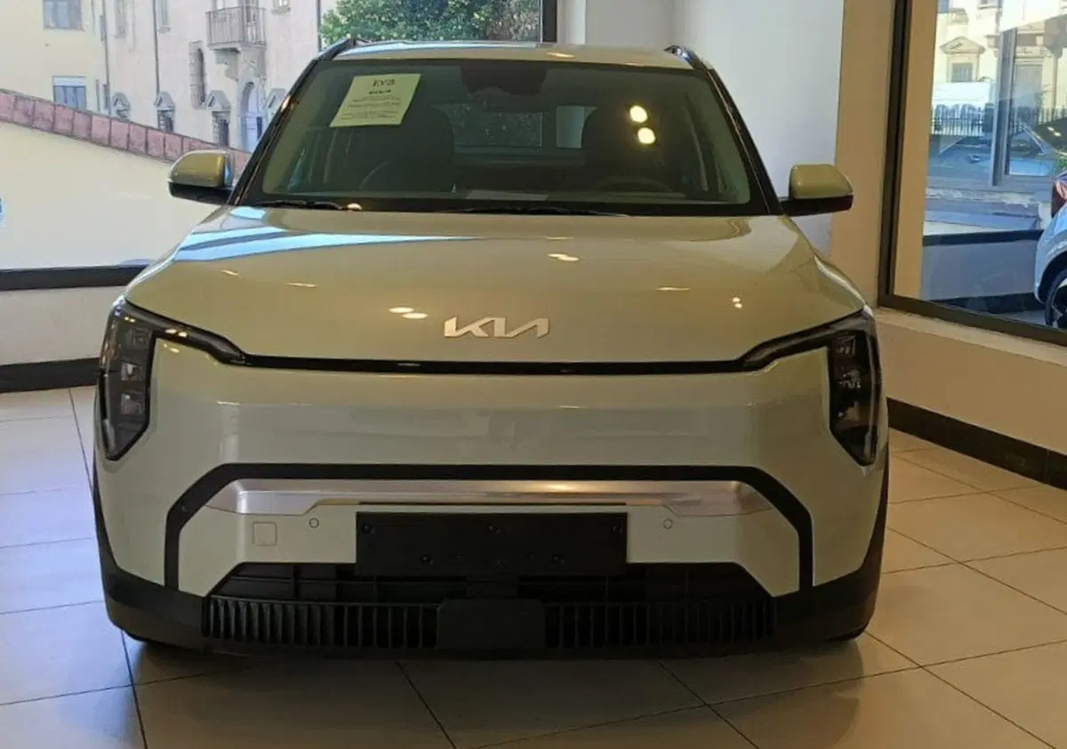 Kia EV3 nuova a Firenze (2)