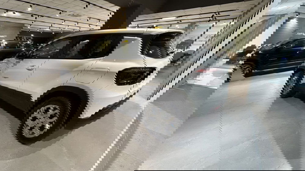 Jeep Avenger nuova a Benevento (8)