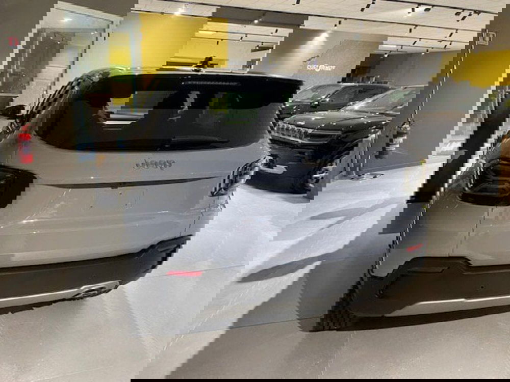 Jeep Avenger nuova a Benevento (11)