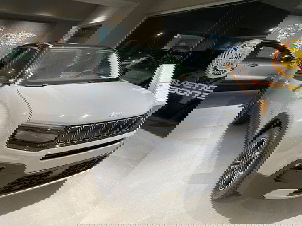 Jeep Avenger nuova a Benevento (3)