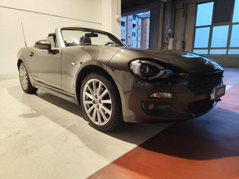 Fiat 124 spider usata a Milano (11)