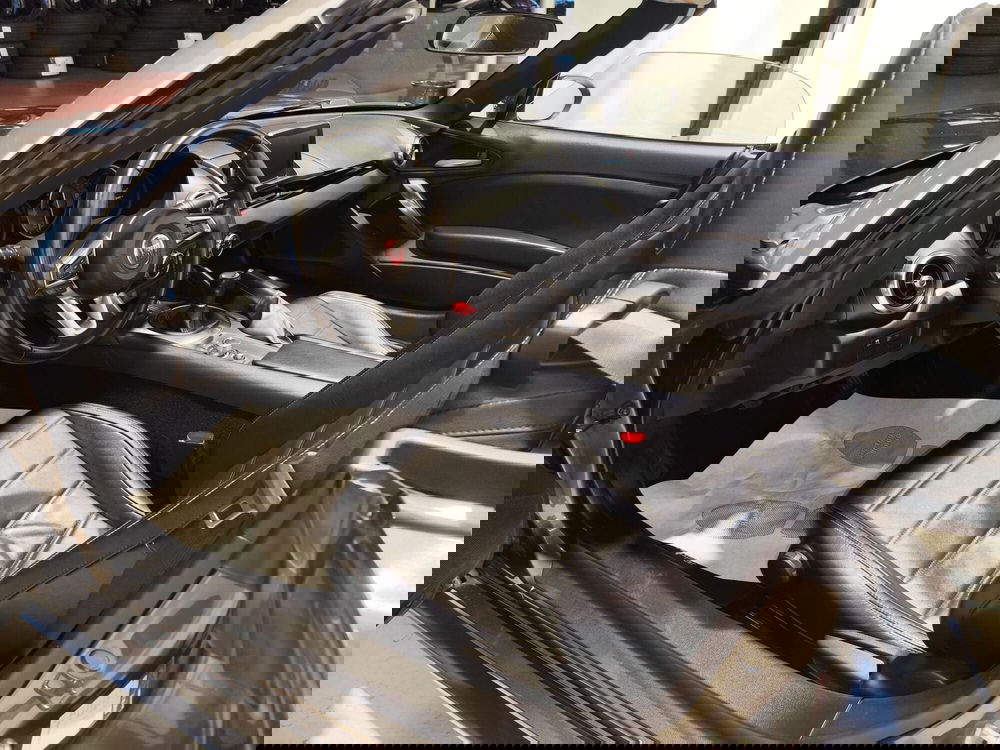 Fiat 124 spider usata a Milano (17)