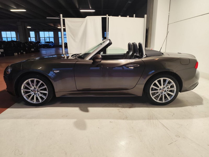 Fiat 124 spider usata a Milano (3)