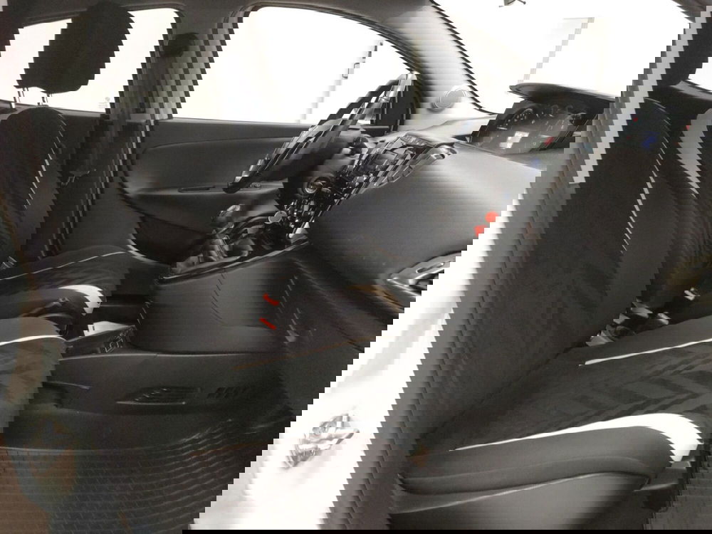 Lancia Ypsilon usata a Bologna (17)