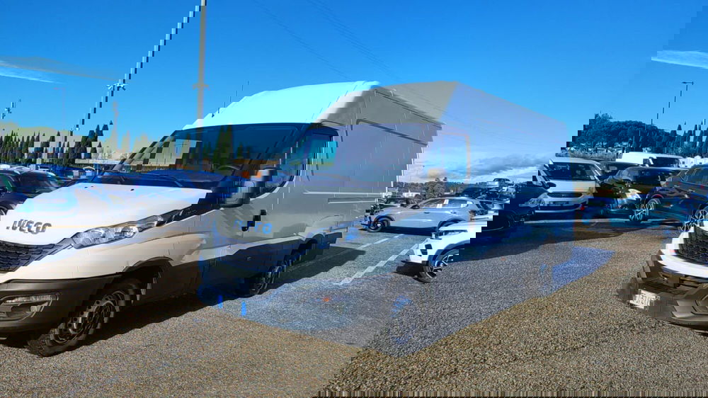 Iveco Daily Furgone usata a Firenze