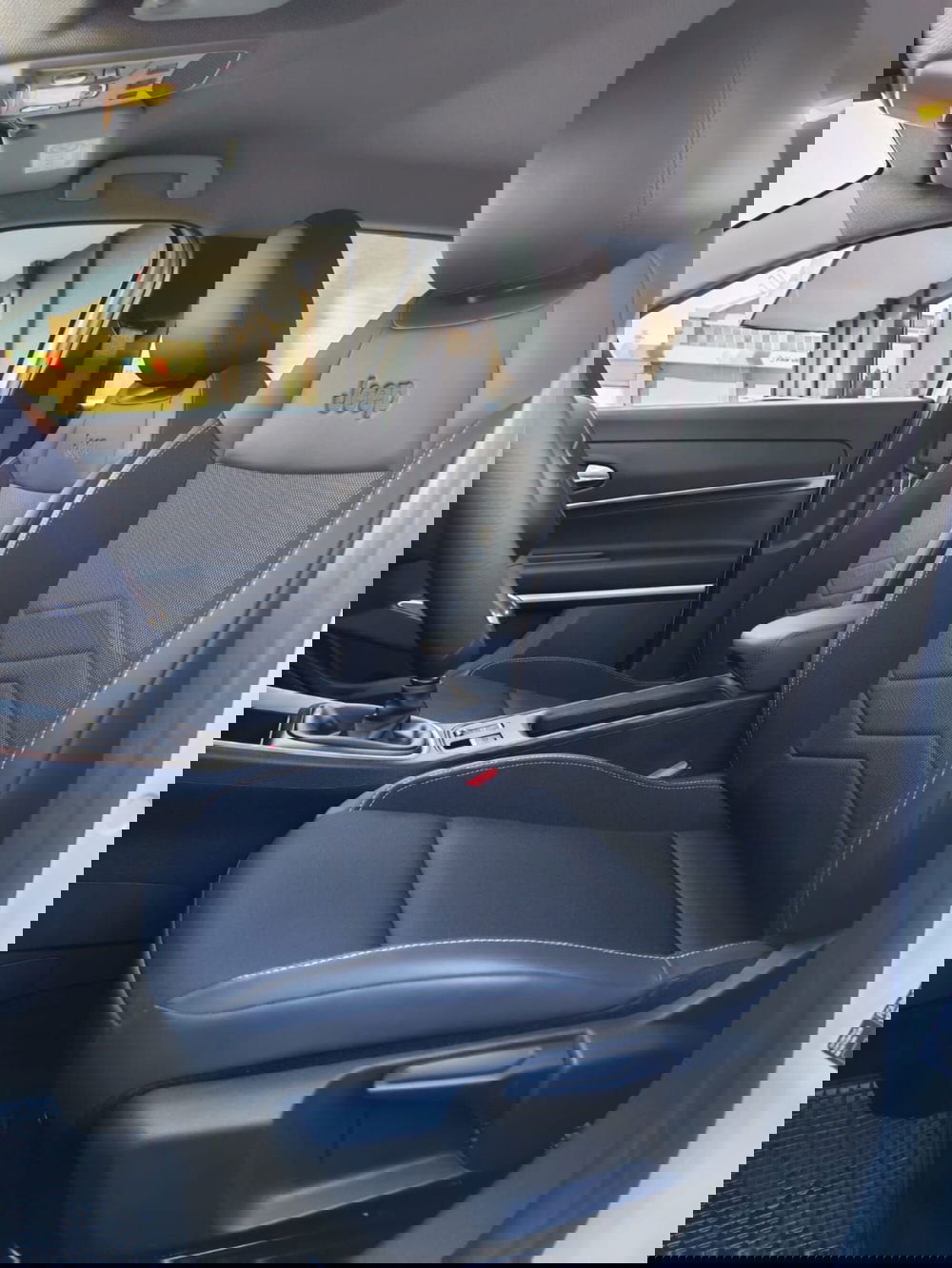 Jeep Avenger usata a Rimini (18)