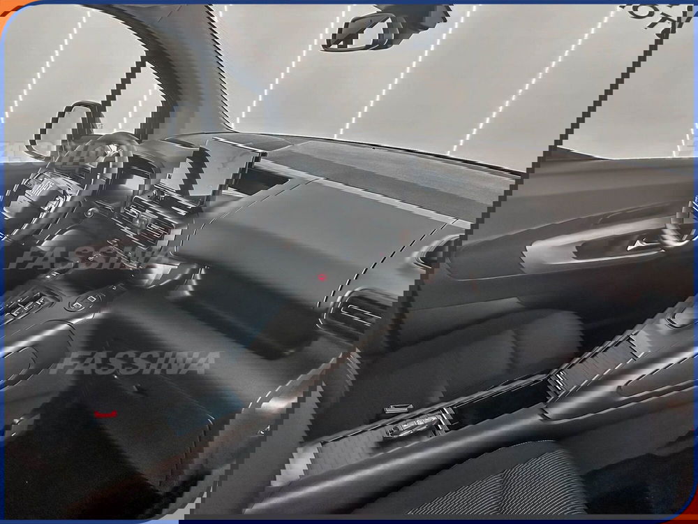 Fiat Doblò nuova a Milano (12)