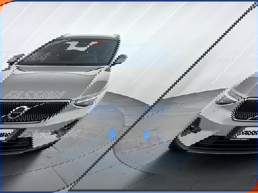 Volvo XC40 nuova a Milano (2)