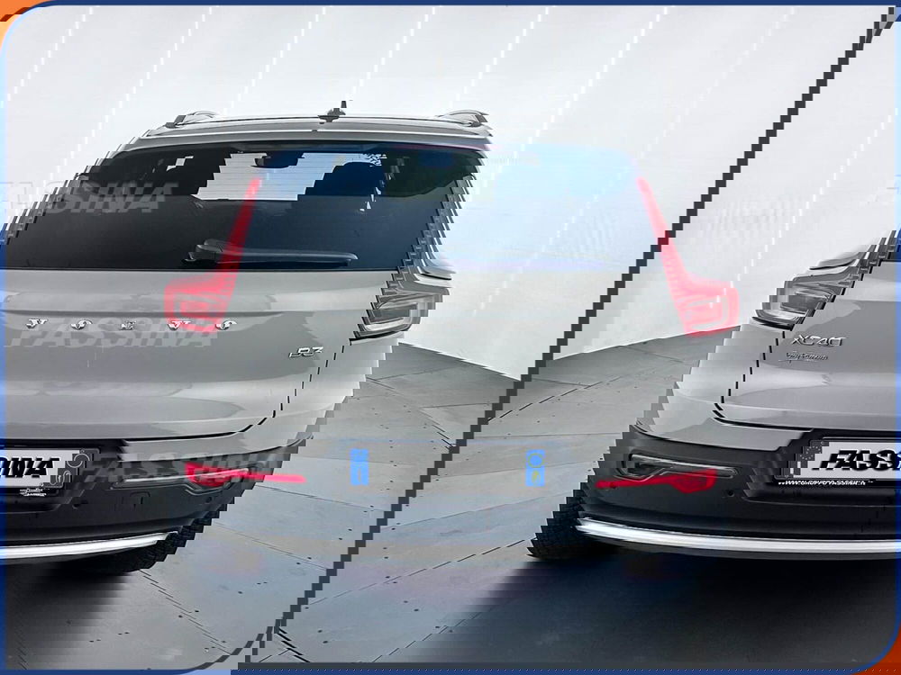 Volvo XC40 nuova a Milano (5)