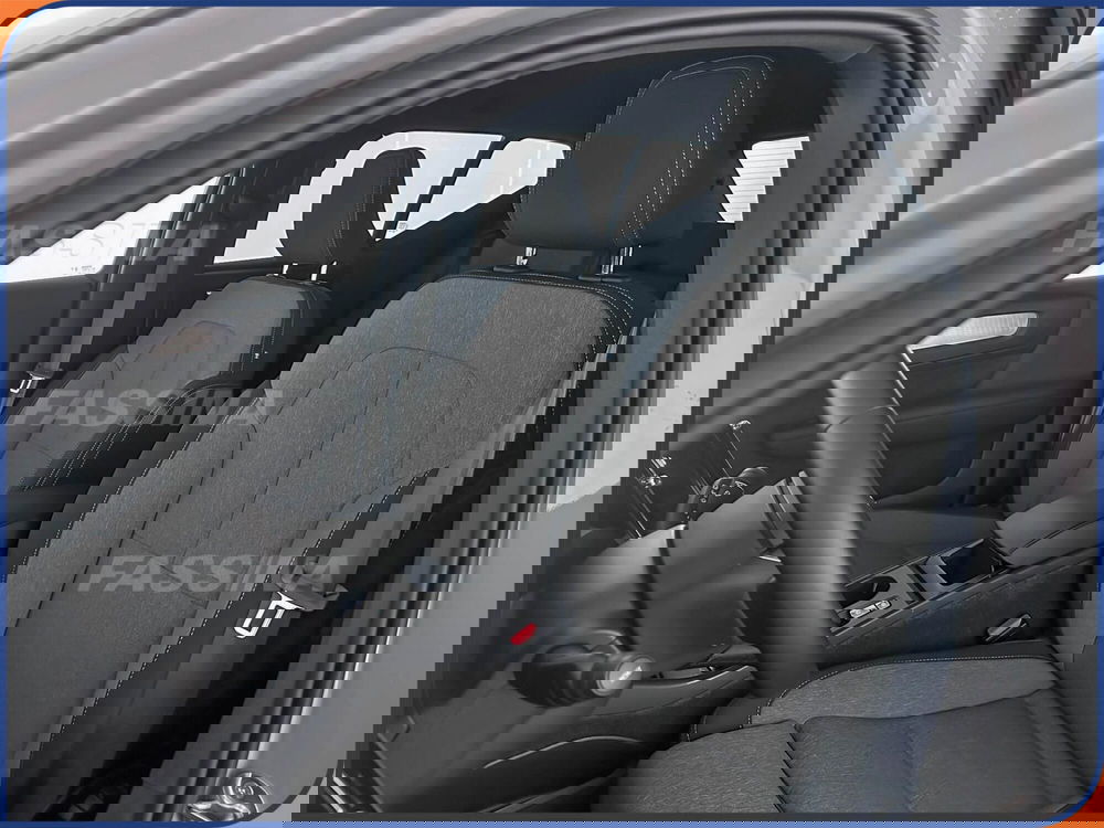 Volvo XC40 nuova a Milano (8)