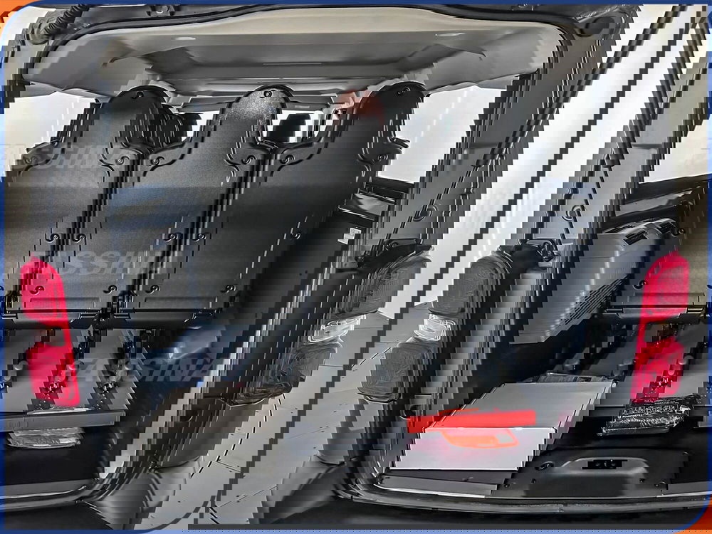 Fiat Scudo Furgone nuova a Milano (14)