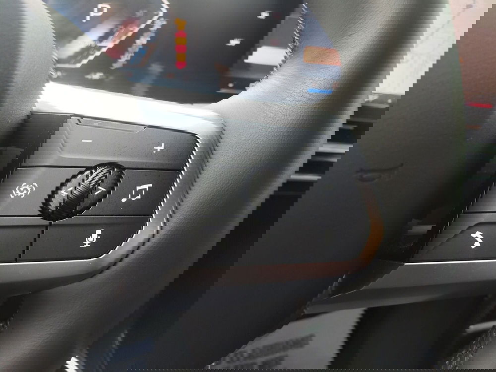 BMW iX1 usata a Modena (12)