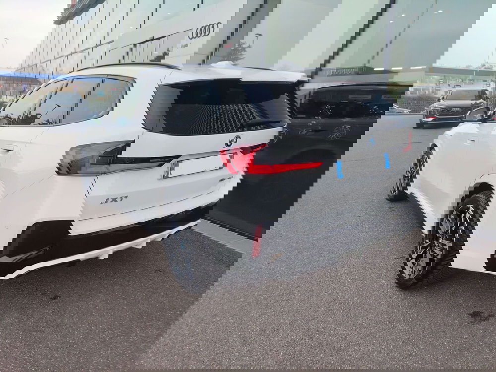 BMW iX1 usata a Modena (3)