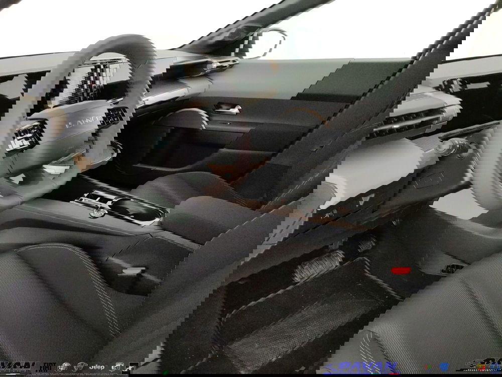 Lancia Ypsilon nuova a Padova (8)