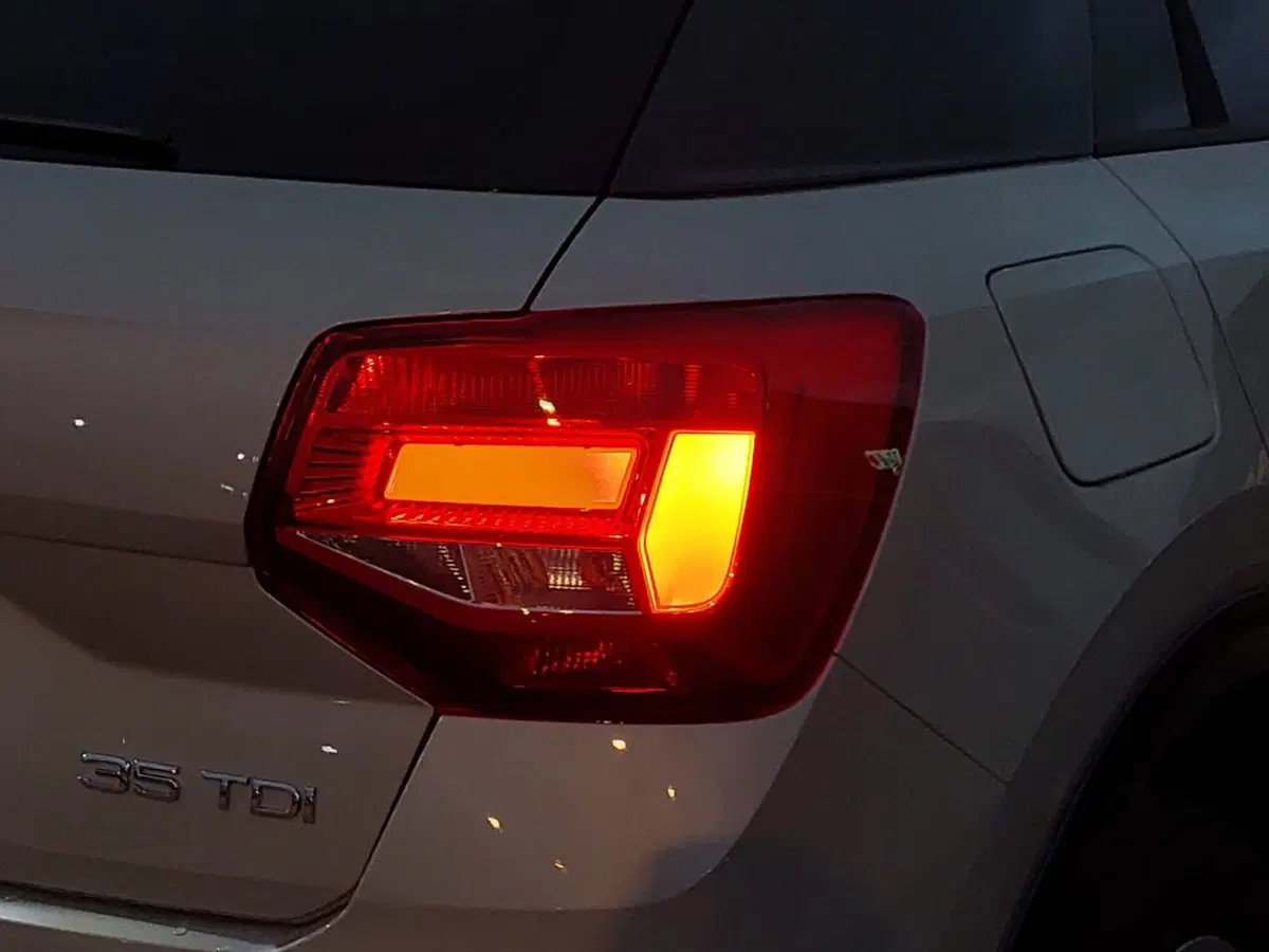 Audi Q2 usata a Bari (10)