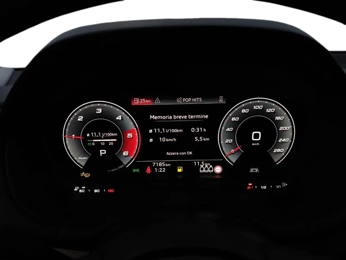 Audi Q2 usata a Bari (17)