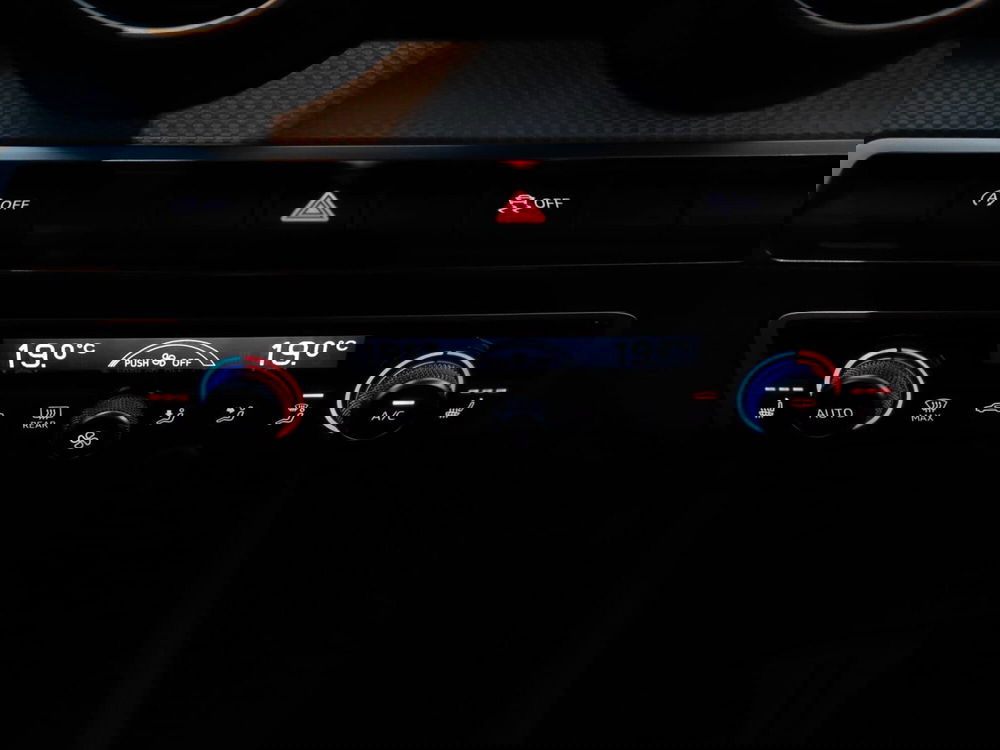 Audi Q2 usata a Bari (8)