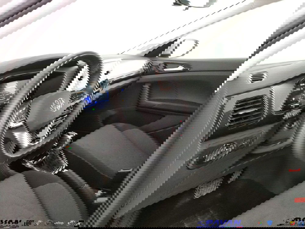 Volkswagen T-Cross usata a Padova (11)