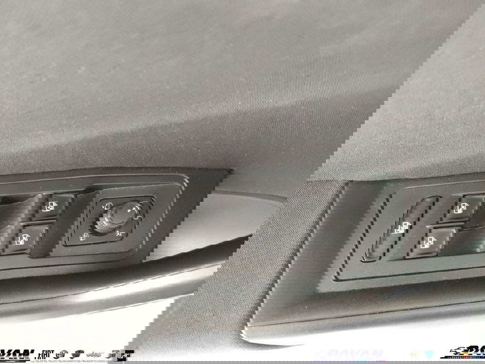 Volkswagen T-Roc usata a Padova (20)