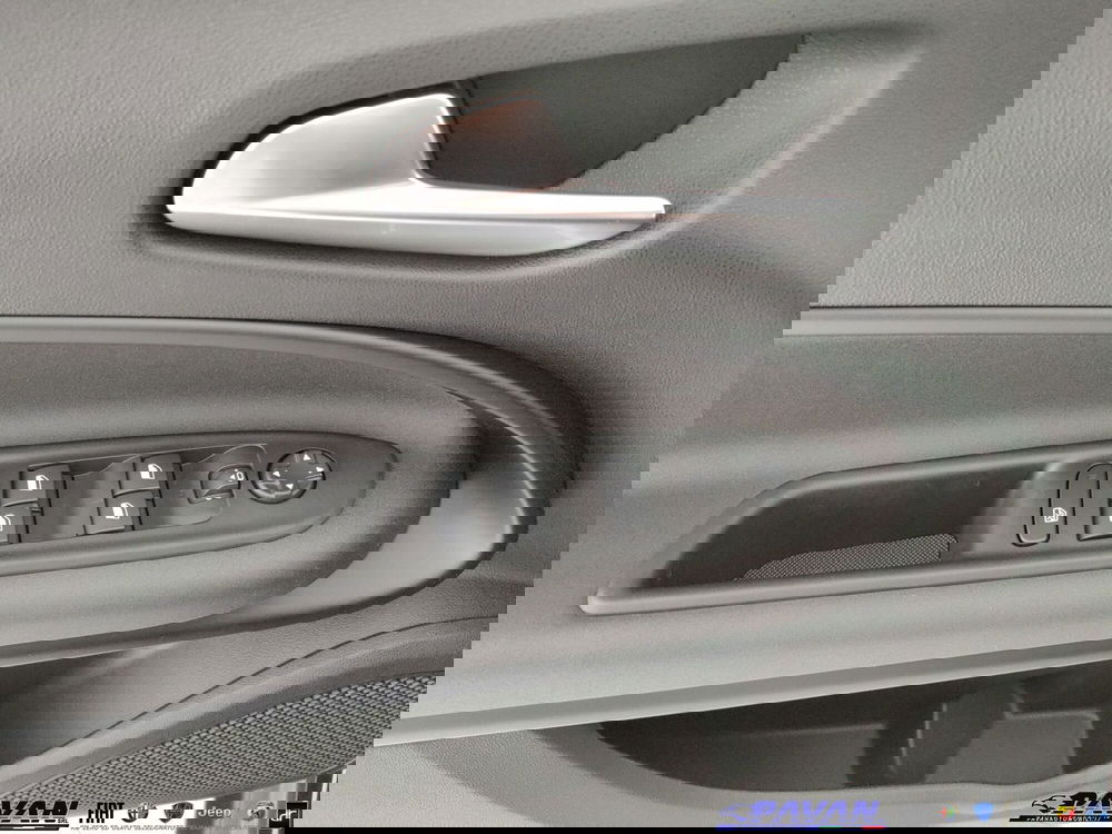 Alfa Romeo Junior nuova a Padova (15)