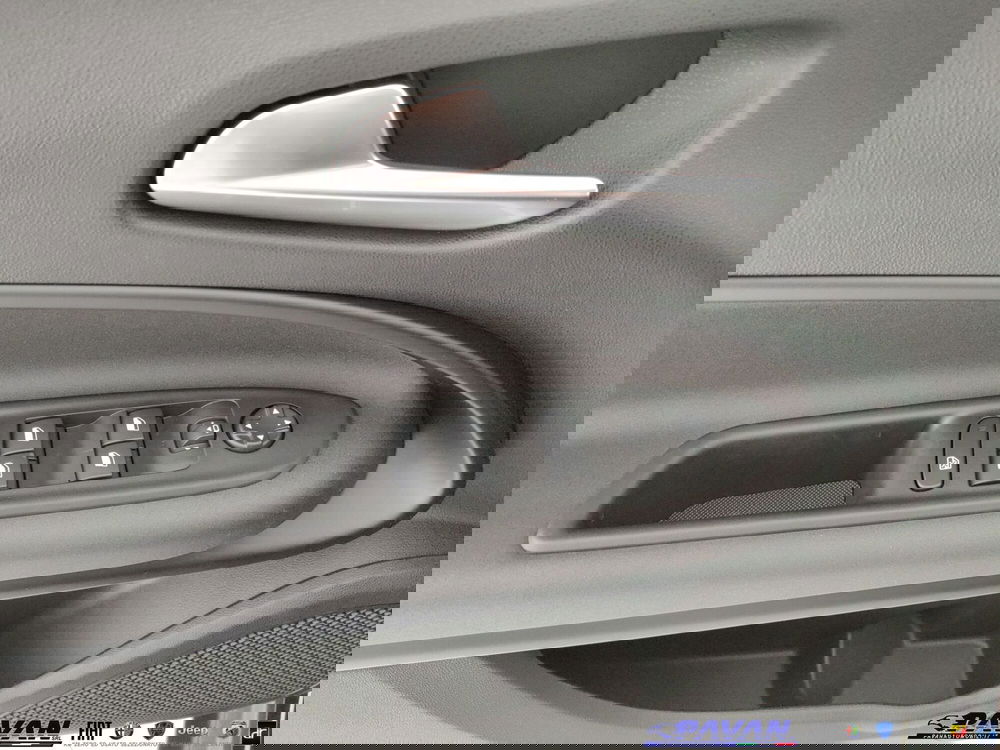 Alfa Romeo Junior nuova a Padova (9)