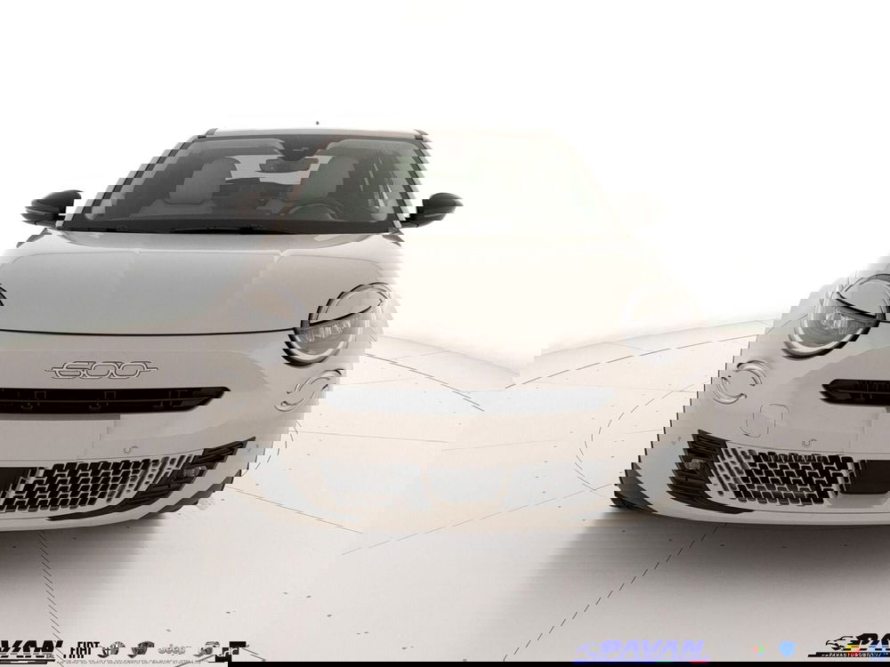 Fiat 600 nuova a Padova (2)