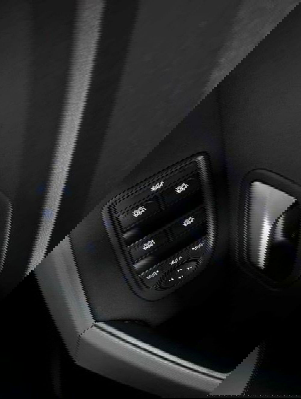 Dacia Duster nuova a Padova (9)